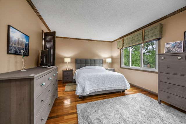 8119 Lower 129th Court, Apple Valley, MN 55124