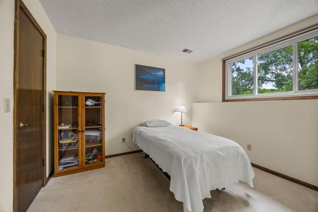 8119 Lower 129th Court, Apple Valley, MN 55124