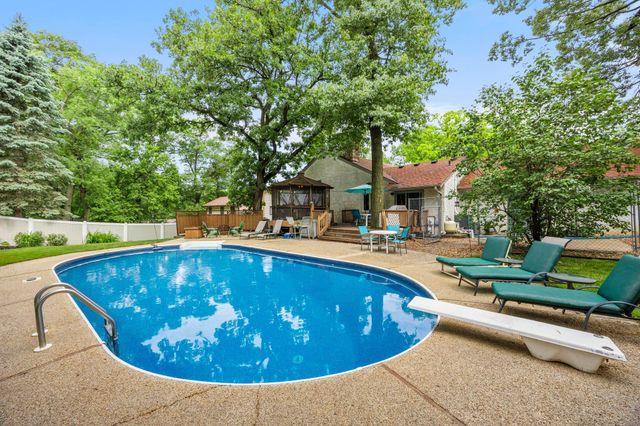 8119 Lower 129th Court, Apple Valley, MN 55124