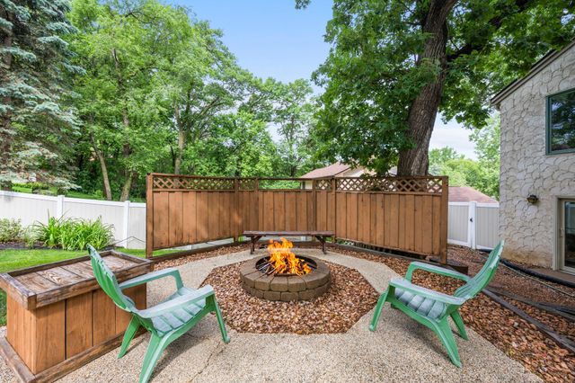 8119 Lower 129th Court, Apple Valley, MN 55124