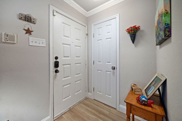 5200 Martel Avenue 13C, Dallas, TX 75206