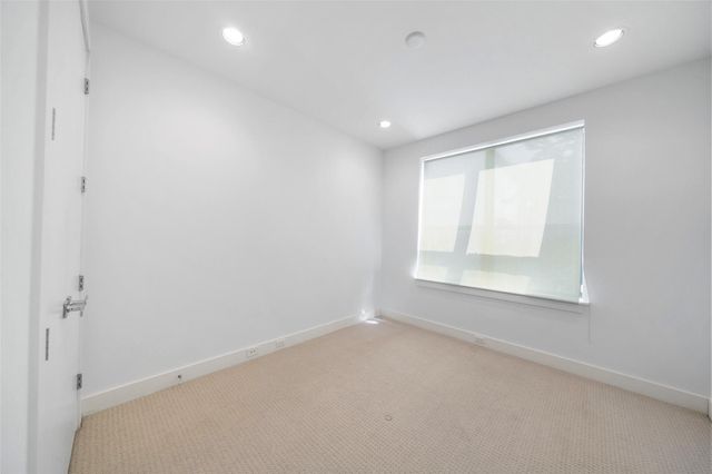 316 Birdsall Street, Houston, TX 77007