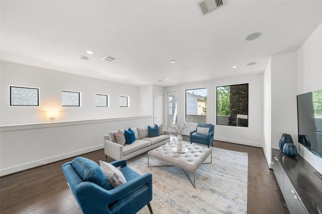 316 Birdsall Street, Houston, TX 77007