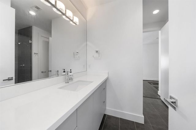 316 Birdsall Street, Houston, TX 77007