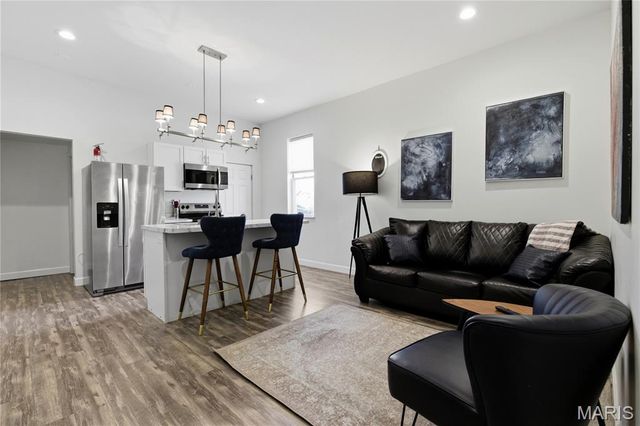 800 W 2nd Street, Washington, MO 63090