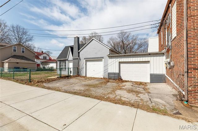 800 W 2nd Street, Washington, MO 63090