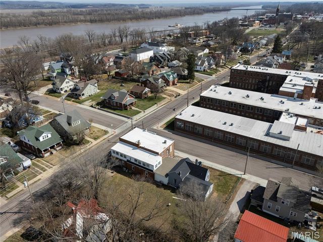 800 W 2nd Street, Washington, MO 63090