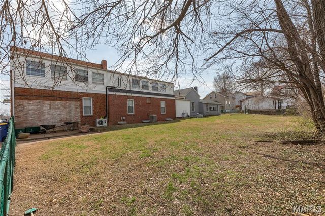800 W 2nd Street, Washington, MO 63090