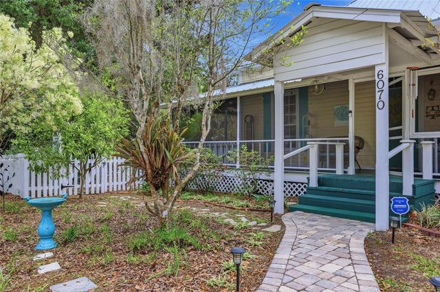 6070 AVENUE F, Mc Intosh, FL 32664