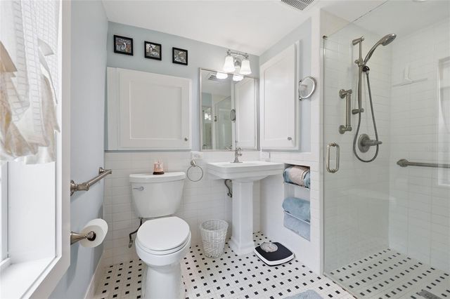 6070 AVENUE F, Mc Intosh, FL 32664