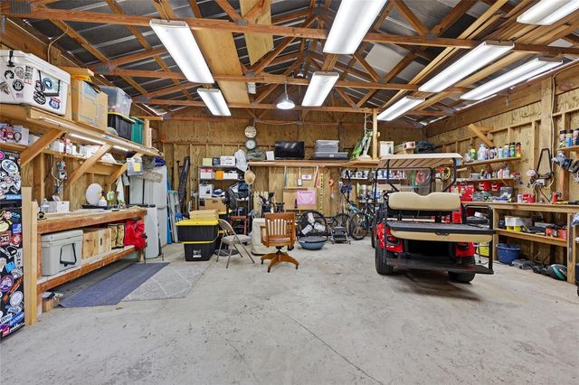6070 AVENUE F, Mc Intosh, FL 32664