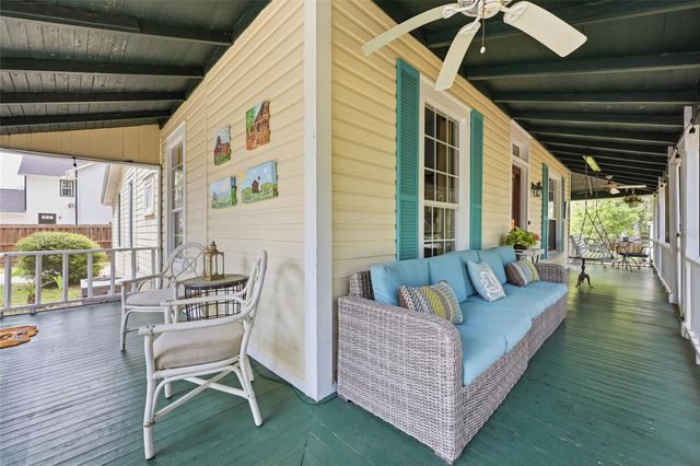 6070 AVENUE F, Mc Intosh, FL 32664