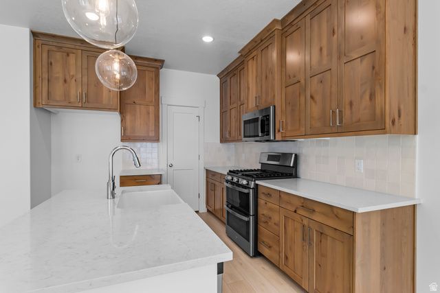 1582 N 2300 W, Farr West, UT 84404