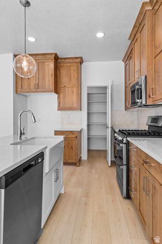 1582 N 2300 W, Farr West, UT 84404