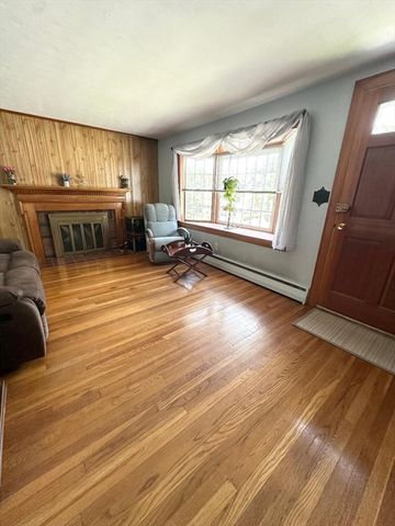 15 Cannon Rock Road, Lynn, MA 01904
