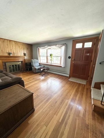 15 Cannon Rock Road, Lynn, MA 01904
