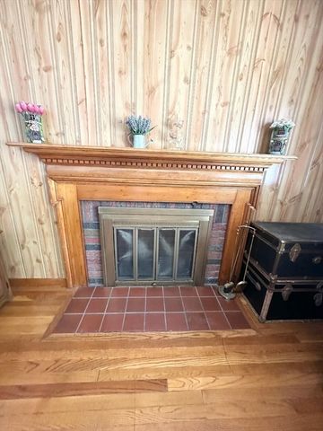15 Cannon Rock Road, Lynn, MA 01904