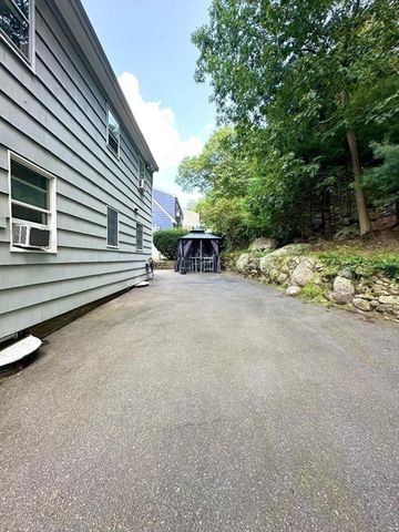 15 Cannon Rock Road, Lynn, MA 01904
