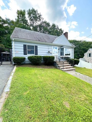 15 Cannon Rock Road, Lynn, MA 01904