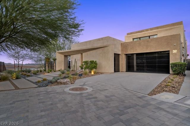 32 Highland Cove Lane, Henderson, NV 89011