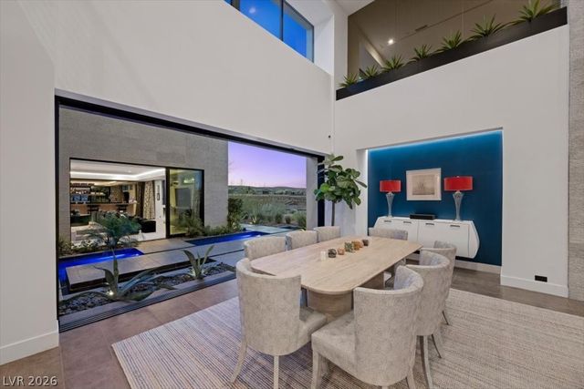 32 Highland Cove Lane, Henderson, NV 89011