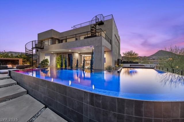 32 Highland Cove Lane, Henderson, NV 89011