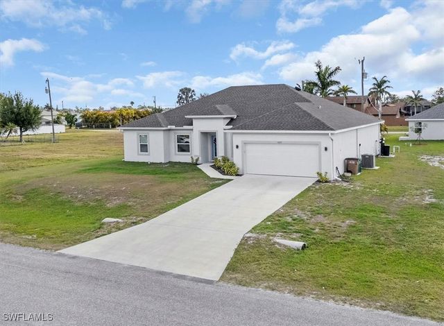 1025 NW 7th PL, Cape Coral, FL 33993