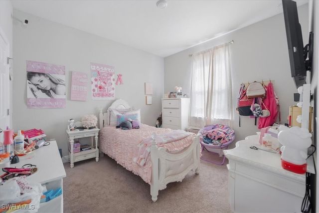 1025 NW 7th PL, Cape Coral, FL 33993