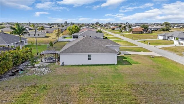 1025 NW 7th PL, Cape Coral, FL 33993
