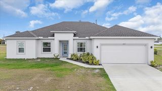 1025 NW 7th PL, Cape Coral, FL 33993
