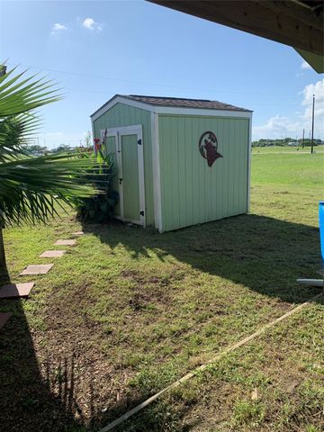 142 Tarpon Drive, Palacios, TX 77465