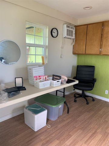 142 Tarpon Drive, Palacios, TX 77465