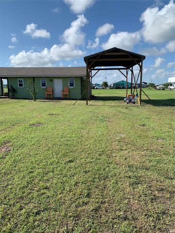 142 Tarpon Drive, Palacios, TX 77465