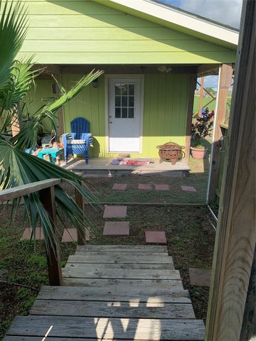 142 Tarpon Drive, Palacios, TX 77465