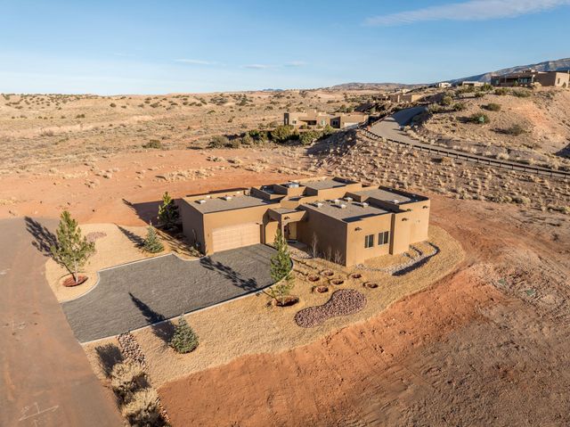 2 Bobcat Court, Placitas, NM 87043