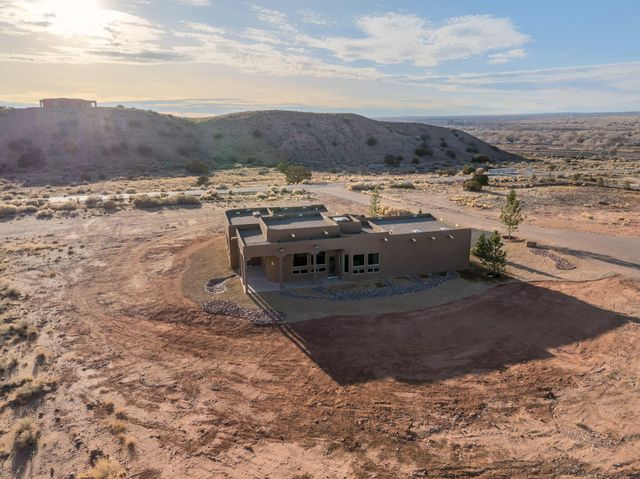 2 Bobcat Court, Placitas, NM 87043