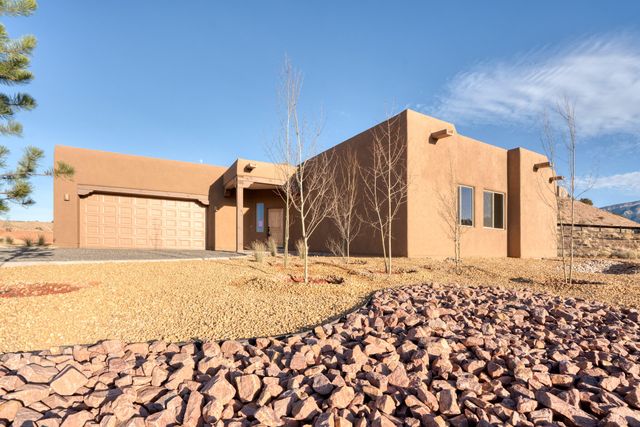 2 Bobcat Court, Placitas, NM 87043