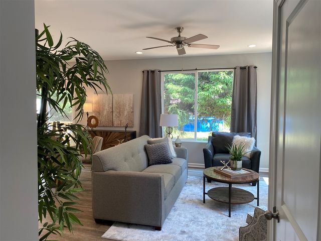 1027 Rebecca Street 14, Marshall, MI 49068