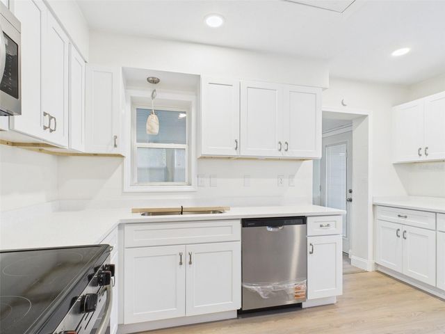 201 E MAIN STREET, Haines City, FL 33844