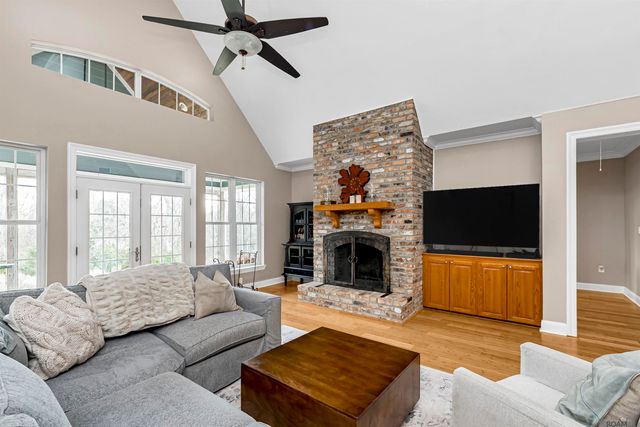 7754 Sligo Rd, St Francisville, LA 70775