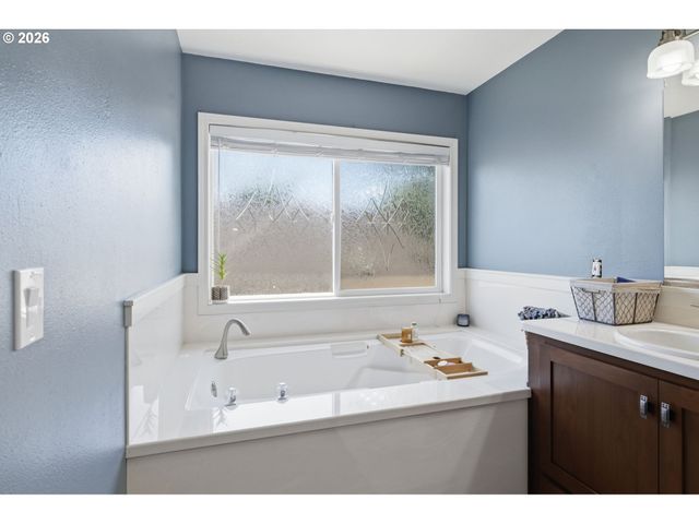 3266 SAINT CROIX St, Eugene, OR 97408