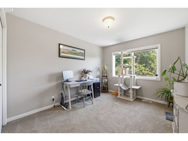 3266 SAINT CROIX St, Eugene, OR 97408