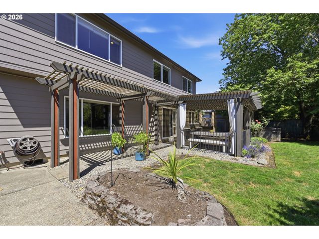 3266 SAINT CROIX St, Eugene, OR 97408