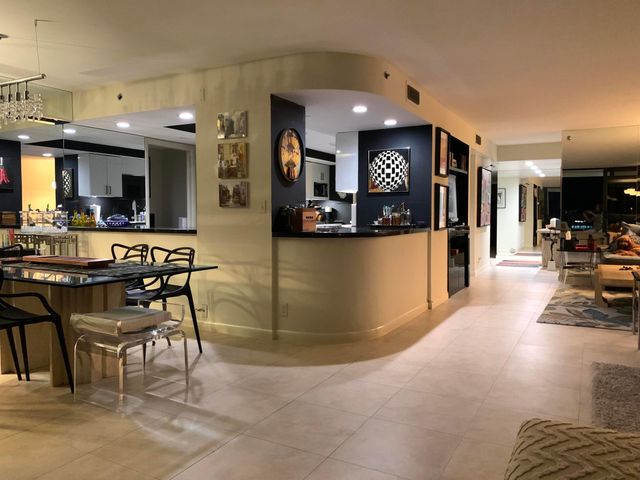 400 N Flagler Drive 1003, West Palm Beach, FL 33401