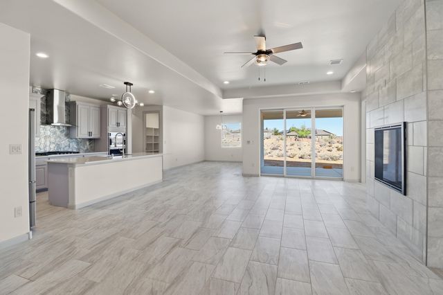 413 Holly Court SE, Rio Rancho, NM 87124