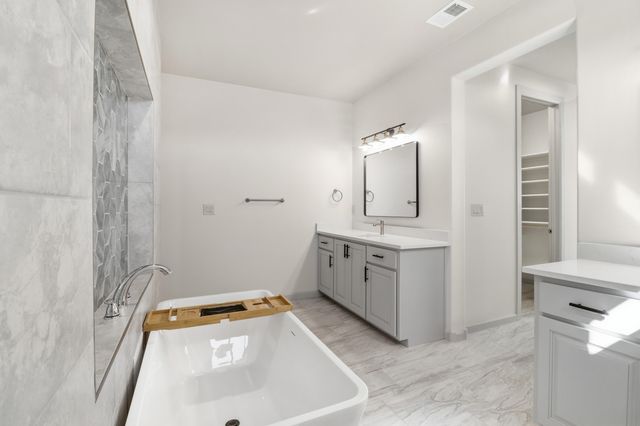 413 Holly Court SE, Rio Rancho, NM 87124