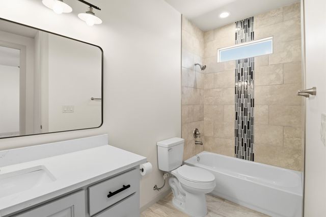 413 Holly Court SE, Rio Rancho, NM 87124