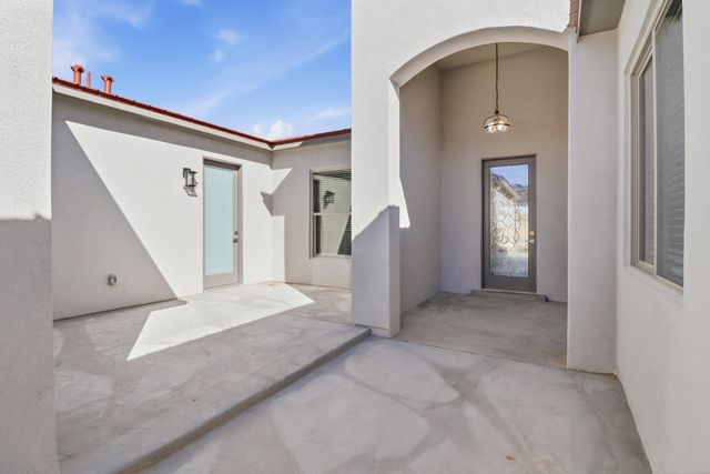 413 Holly Court SE, Rio Rancho, NM 87124