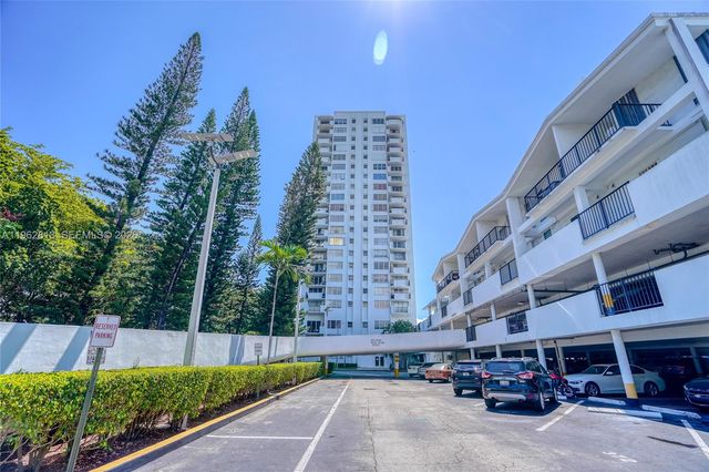 2780 NE 183rd St 1204, Aventura, FL 33160