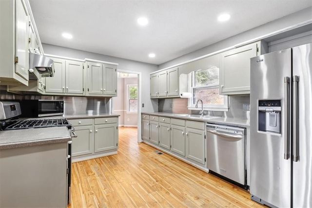 308 Etowah Drive, Cartersville, GA 30120